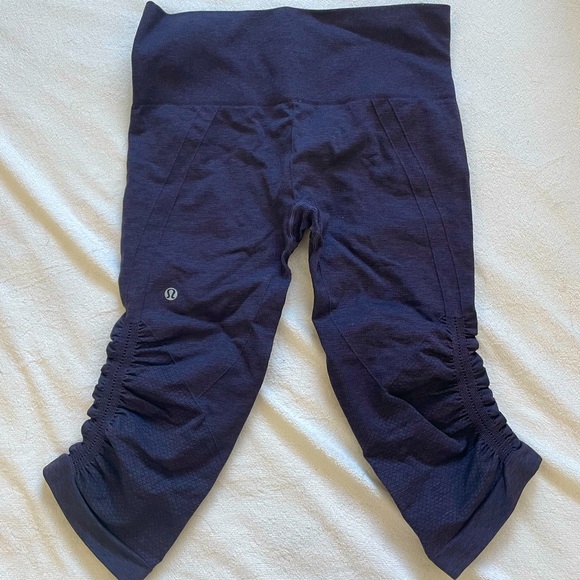 Lululemon Seamless Leggings (6) - Picture 2 of 2